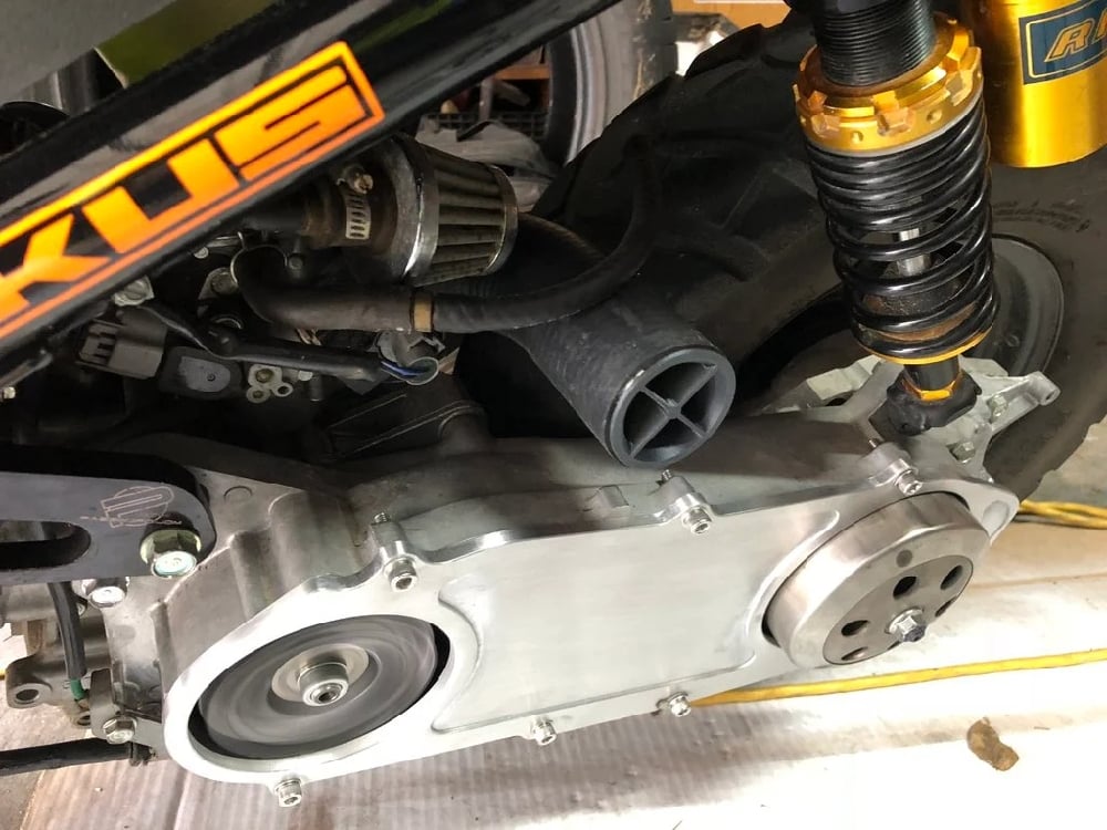 Honda Ruckus Metropolitan SEV Velocity Stack | Reckless Customs