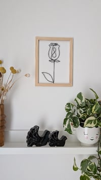 Image 5 of Cadre rose noire