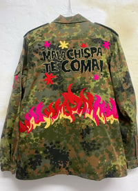 Image 4 of Chaqueta militar bordada a man. MALA CHISPA TE COMA. Modelo exclusivo! Talla S.