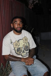 Image 4 of skull tee 