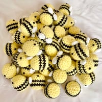 Image 3 of Bee Keychain