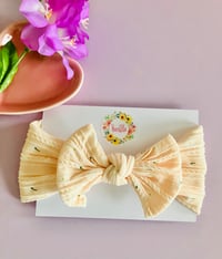 Image 1 of Daisy cable headwrap