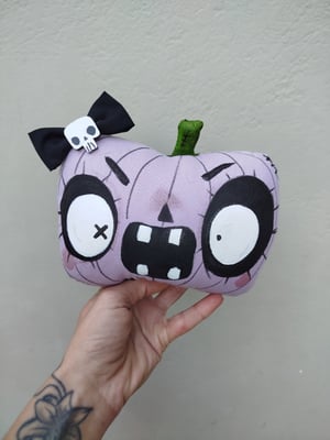 It's Flora The Pumpkin!!