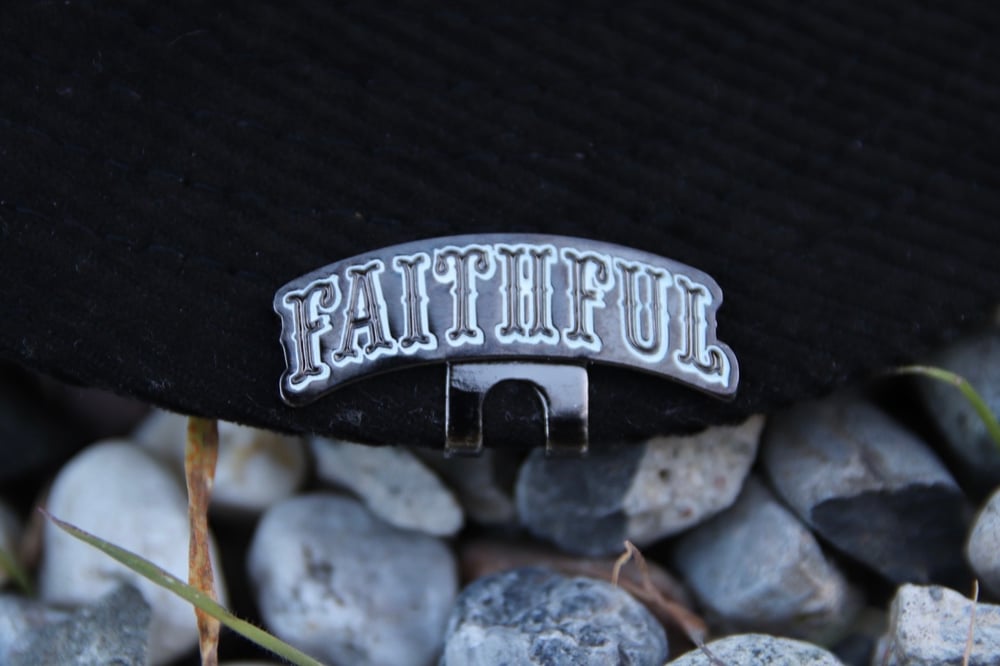 Image of Faithful Clip - Black/White