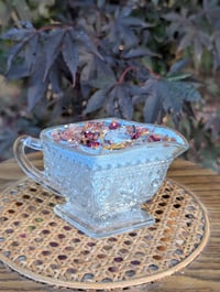 Image 2 of Pour Princess Glass 
