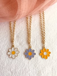 Image 1 of Mini Daisy Necklace