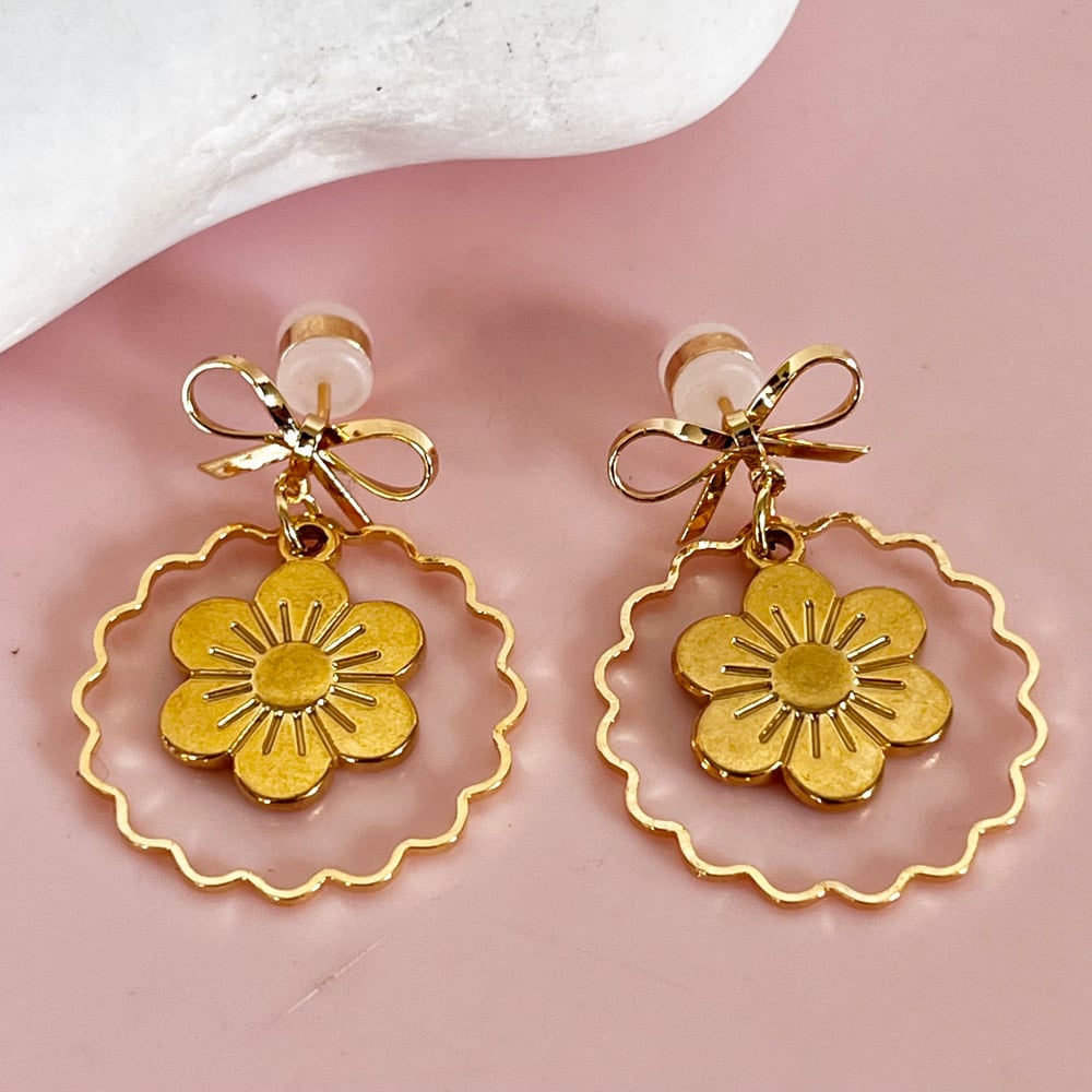 Image of Flower and Bow Drops