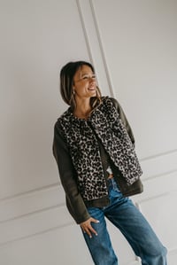 Image 1 of Gilet sans manches LEONY 