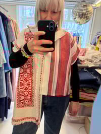 Image 11 of Daisy shirt, red (one size)