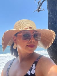 Image 15 of Blush Muse Square Sunglasses – Elegant Collection ✨