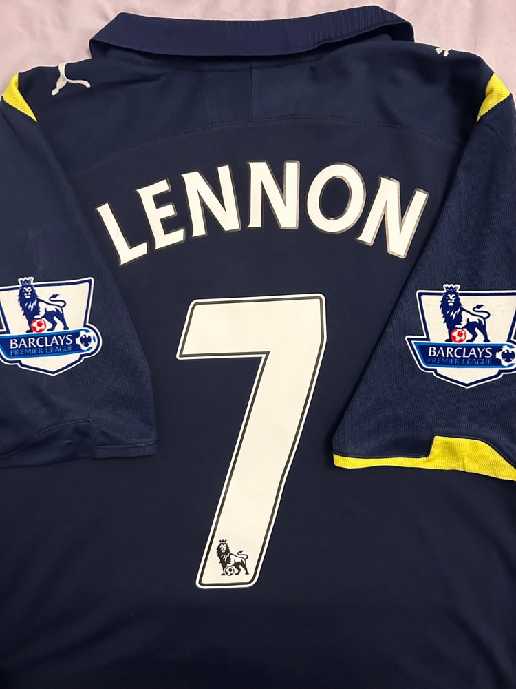 Image of Tottenham Hotspur “LENNON 7” 2009/10 Player Version Away Shirt + patches (XL) 