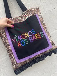 Image 3 of Bolsiña feita a man. VÉMONOS NOS BARES leopardo. Deseño exclusivo!