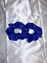 Water proof scrunchies