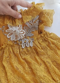 Image 2 of Photo prop | Photoshoot body-dress | Bianca | age 9-12 months | sitter | honey yellow