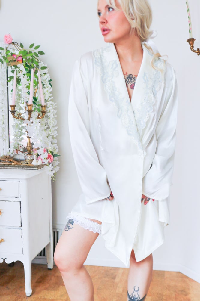 Image of Y2K Victorias Secret Silky White Cross Robe with Blue Floral lace (M/L)