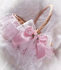 Amoureux Oval Basket