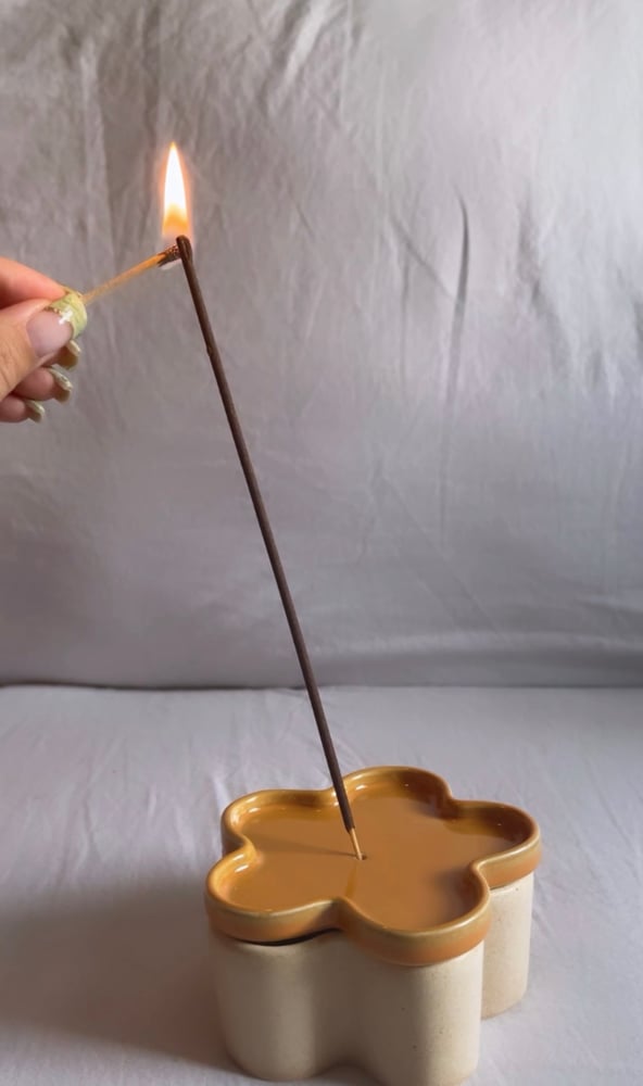 Image of Daisy Incense hold/ashtray
