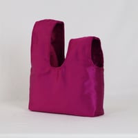 Image 2 of Knot bag - Fuchsia affair