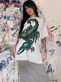 Image 3 of “STINGER” HAND PAINTED T-SHIRT XL