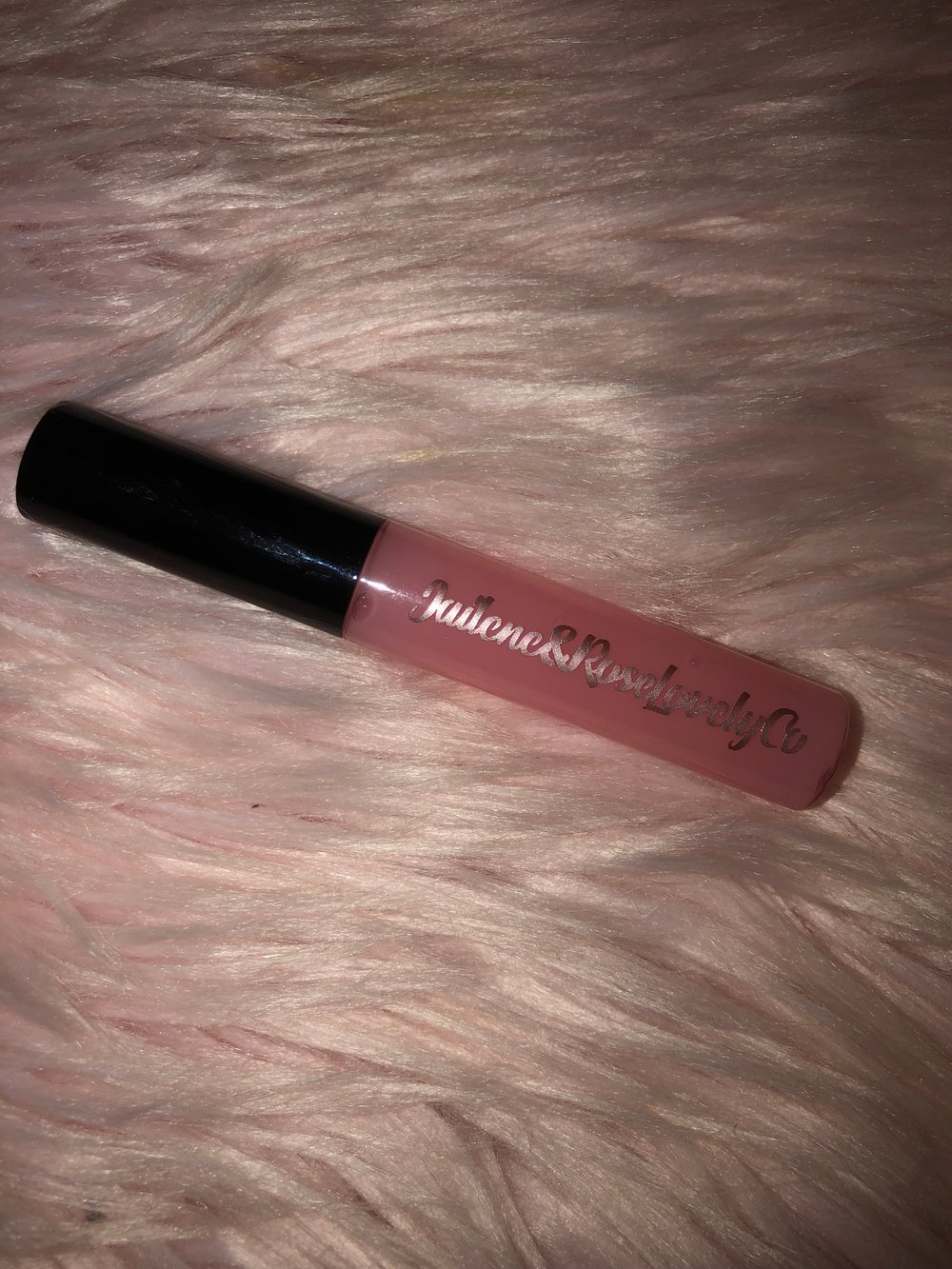 Image of Pink lipgloss