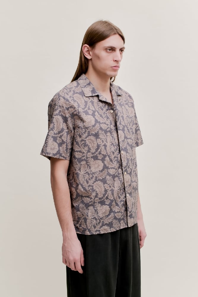Image of A KIND OF GUISE GIOIA SHIRT WALLPAPER JUNGLE