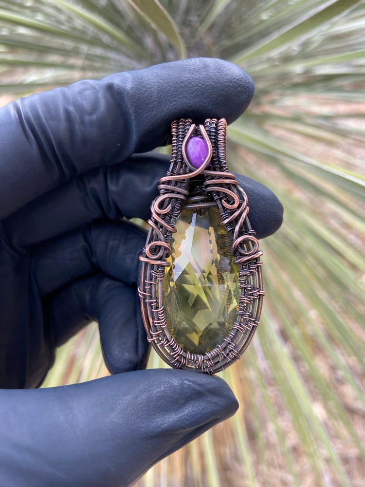 Image of Yellow crystal x purple agate