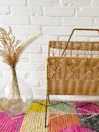 Image 2 of Porte revues osier 