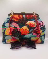 Image 3 of Bush Flower Handbag