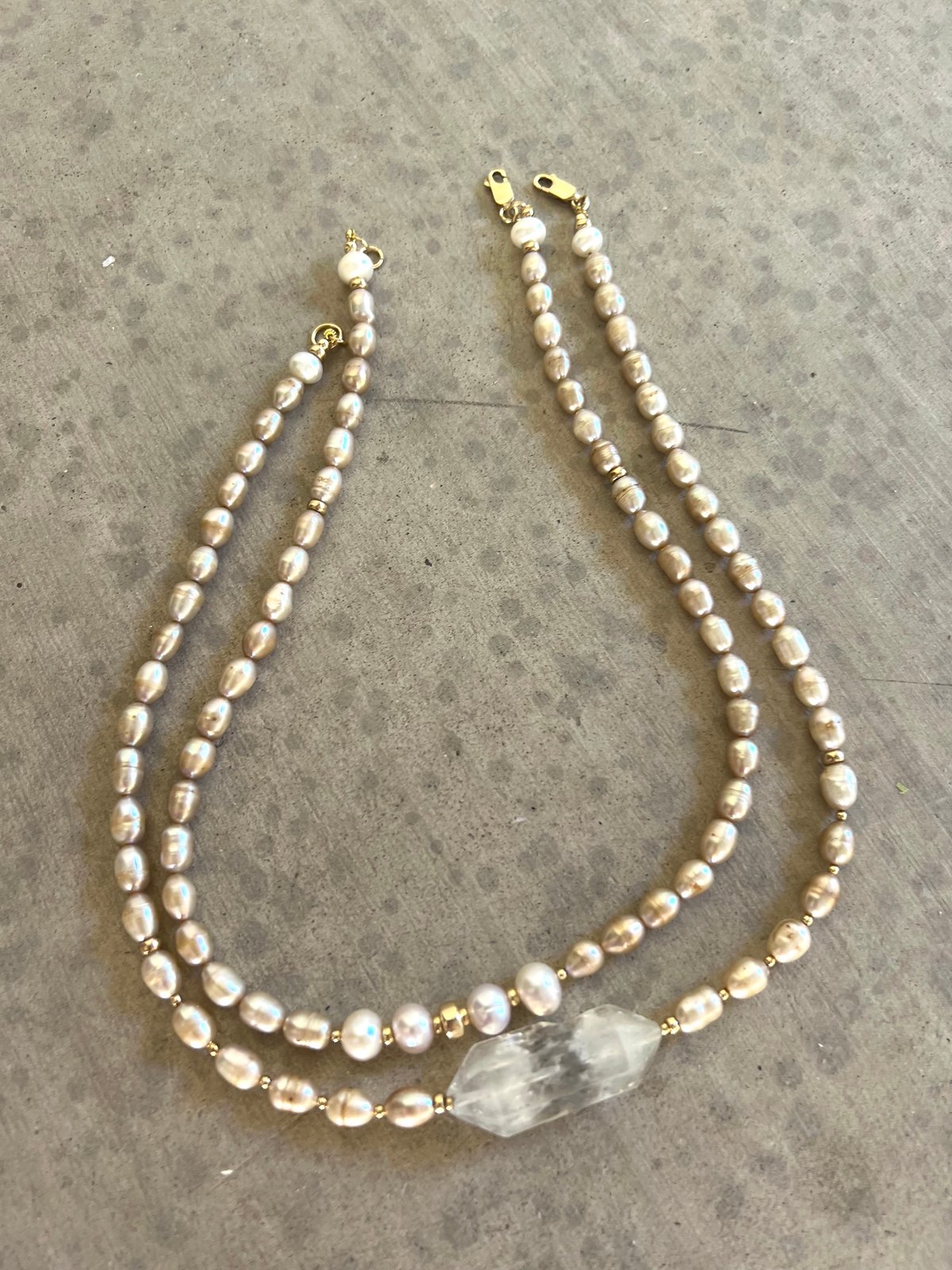 HORIZONS - nude pearls + clear dt quartz