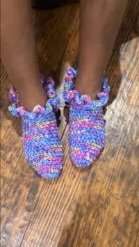 Image 3 of Crochet ruffle socks 