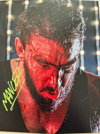 Mancer signed pic 