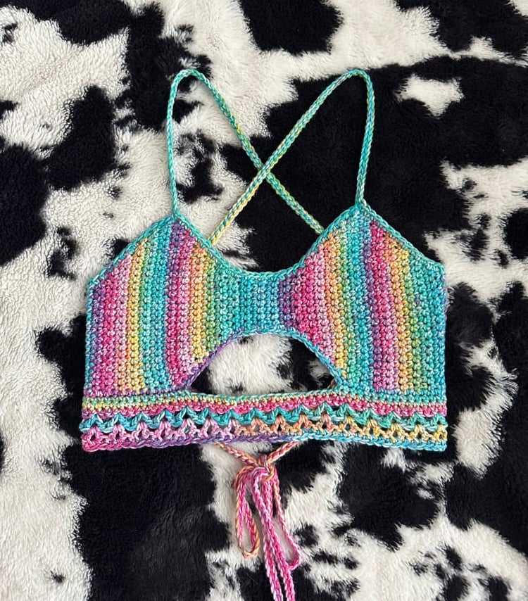 Image of sneak a peak top size m