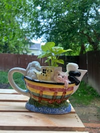 Image 2 of Arrowhead Vine in Noah's Ark Gravy Boat