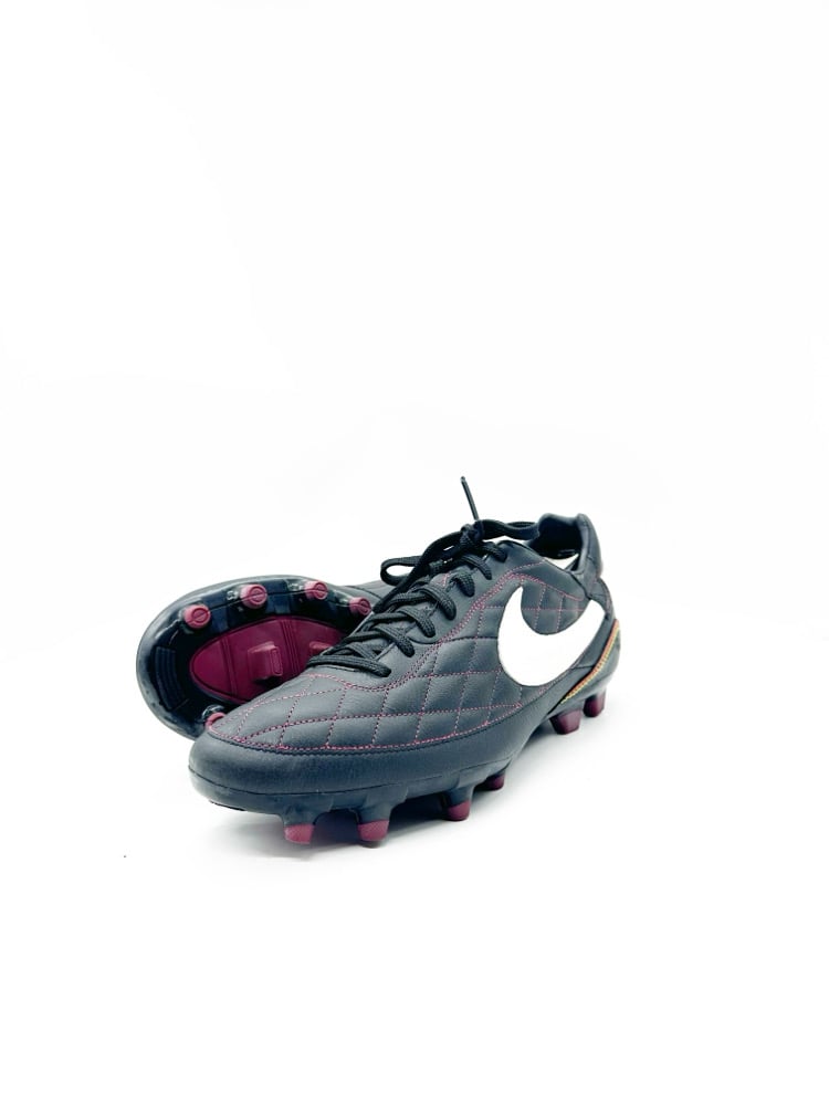 Image of Nike Tiempo R10 FG BLACK