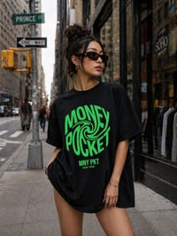 Image 4 of SPIN TEE // GREEN