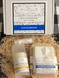 Image 2 of The Worker Bee Maine Blueberries Honeybee Butter Bar Self Care Box