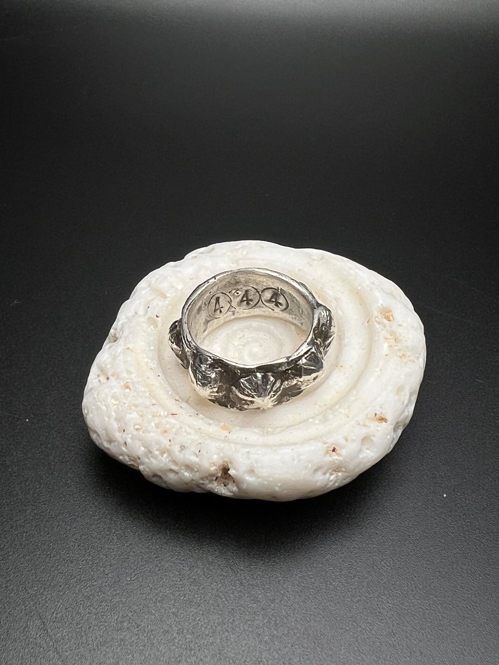 Opihi Band Ring 