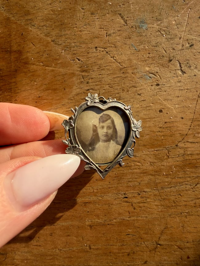 Victorian era valentine heart memorium brooch pin