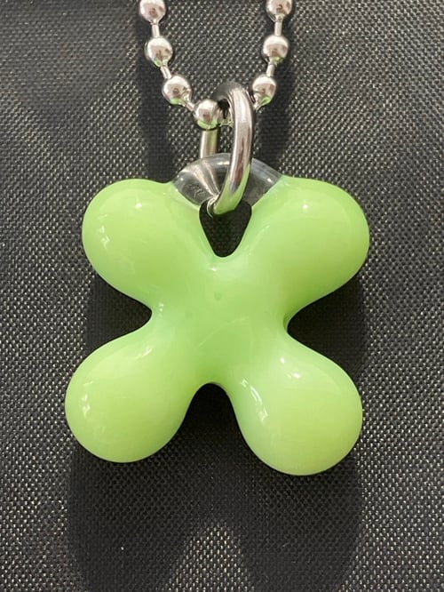Image of milky green clover