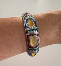 Image 4 of bracelets Hind 