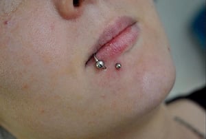 SPIDER BITES PIERCING SERVICES