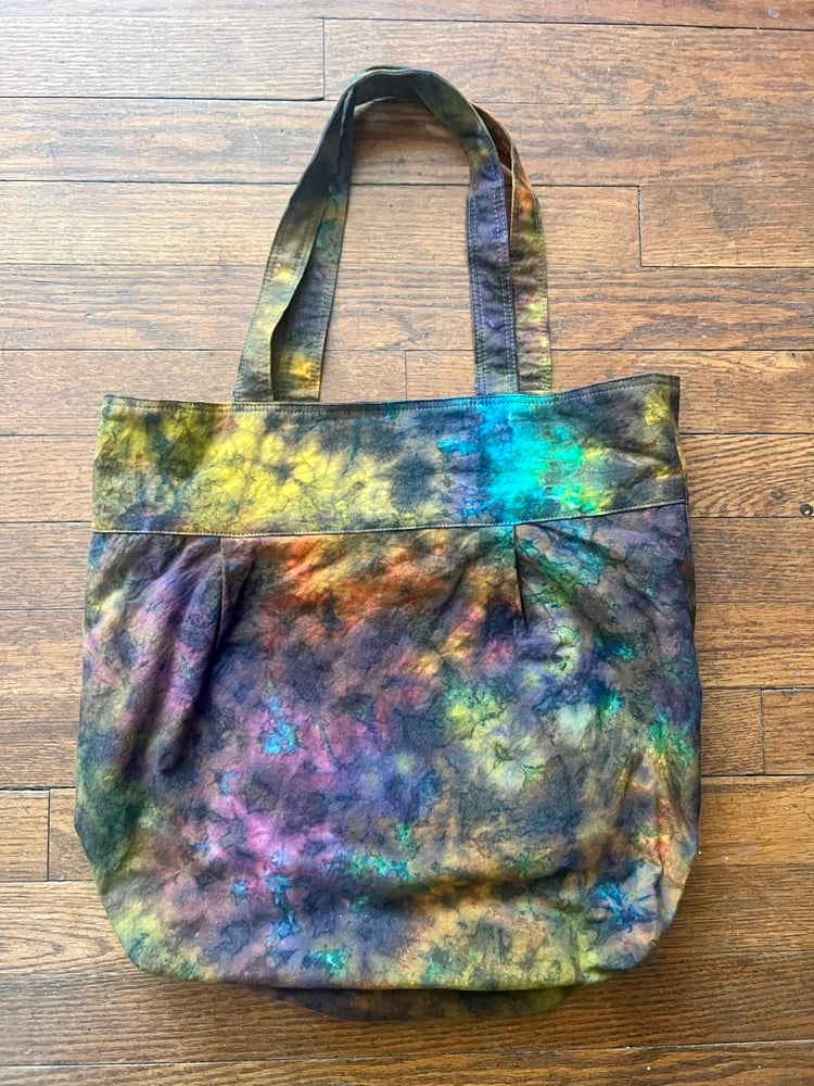 Image of Tie dye handmade hand bag w zippers 