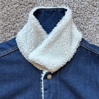 Image 4 of LEVIS REVERSIBLE VINTAGE RELAXED FIT SHERPA TRUCKER JACKET MENS SIZE MEDIUM NEW
