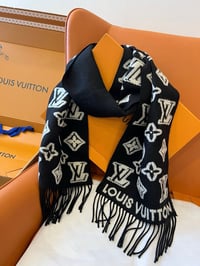 Image 8 of LV30 Scarf