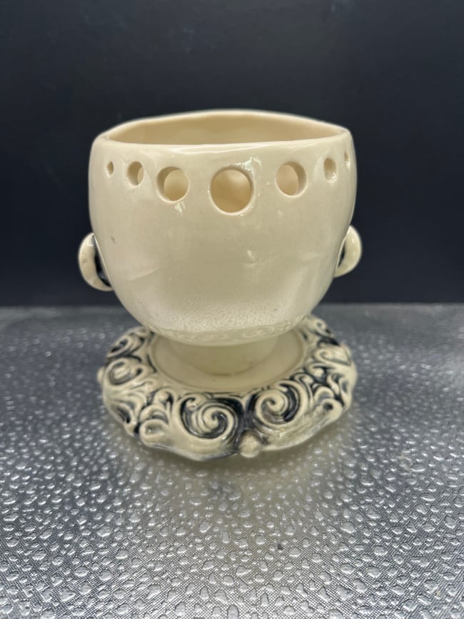 Sweet Faced Herb Stripper