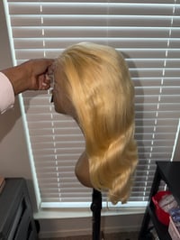 Image 2 of 18 inch body wave 613 wig 
