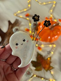 Image 2 of Ghost with flowers 
