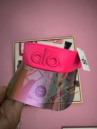 Magenta visor