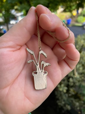 Houseplant necklace in bronze
