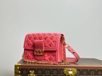 Image 12 of Lou dauphine bags (click to browse)